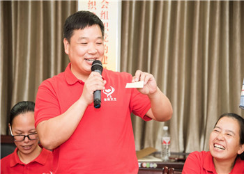 陈斌：公益是一种信仰，何乐不为？